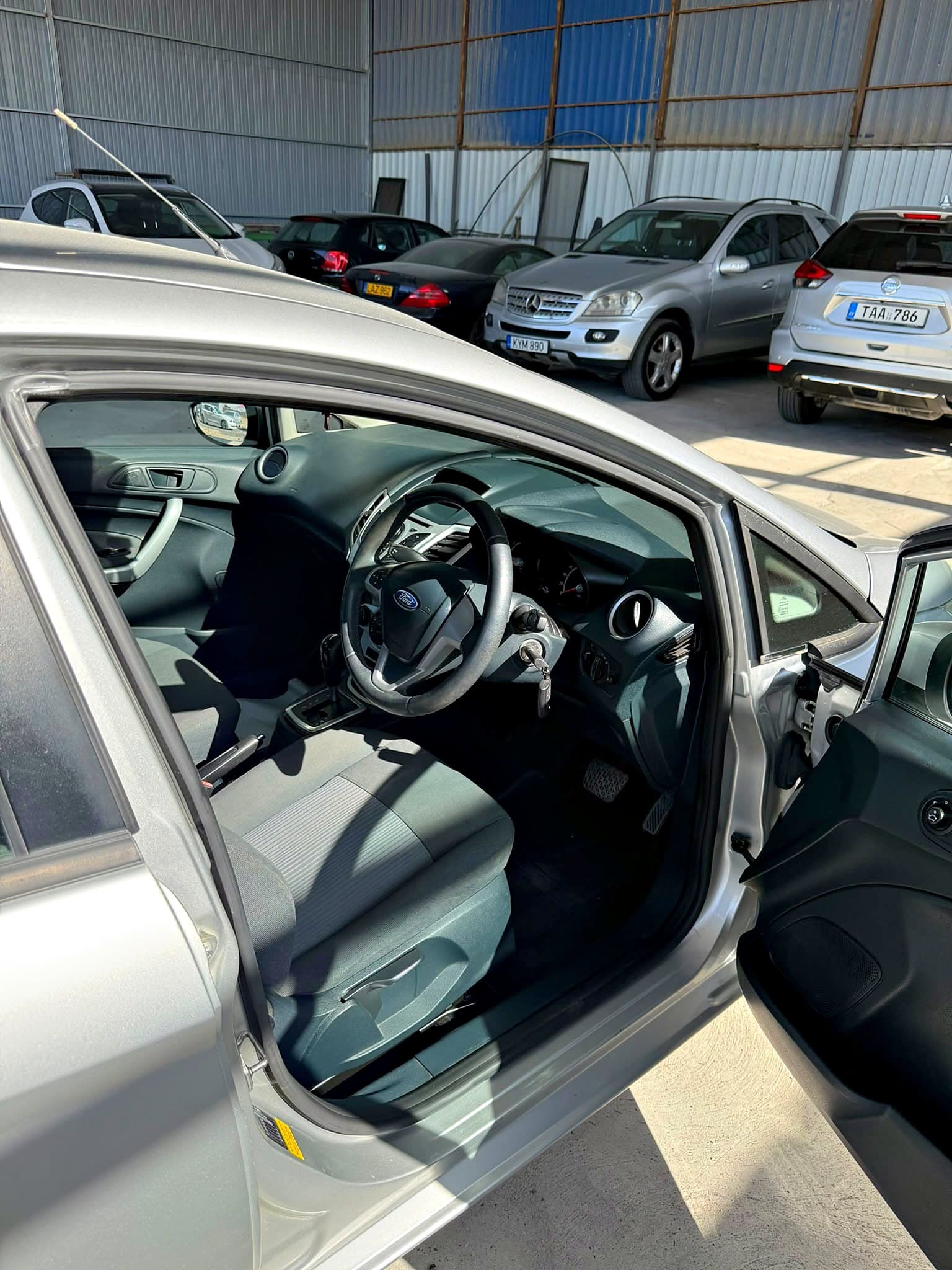 Ford Fiesta 1.4 — 3