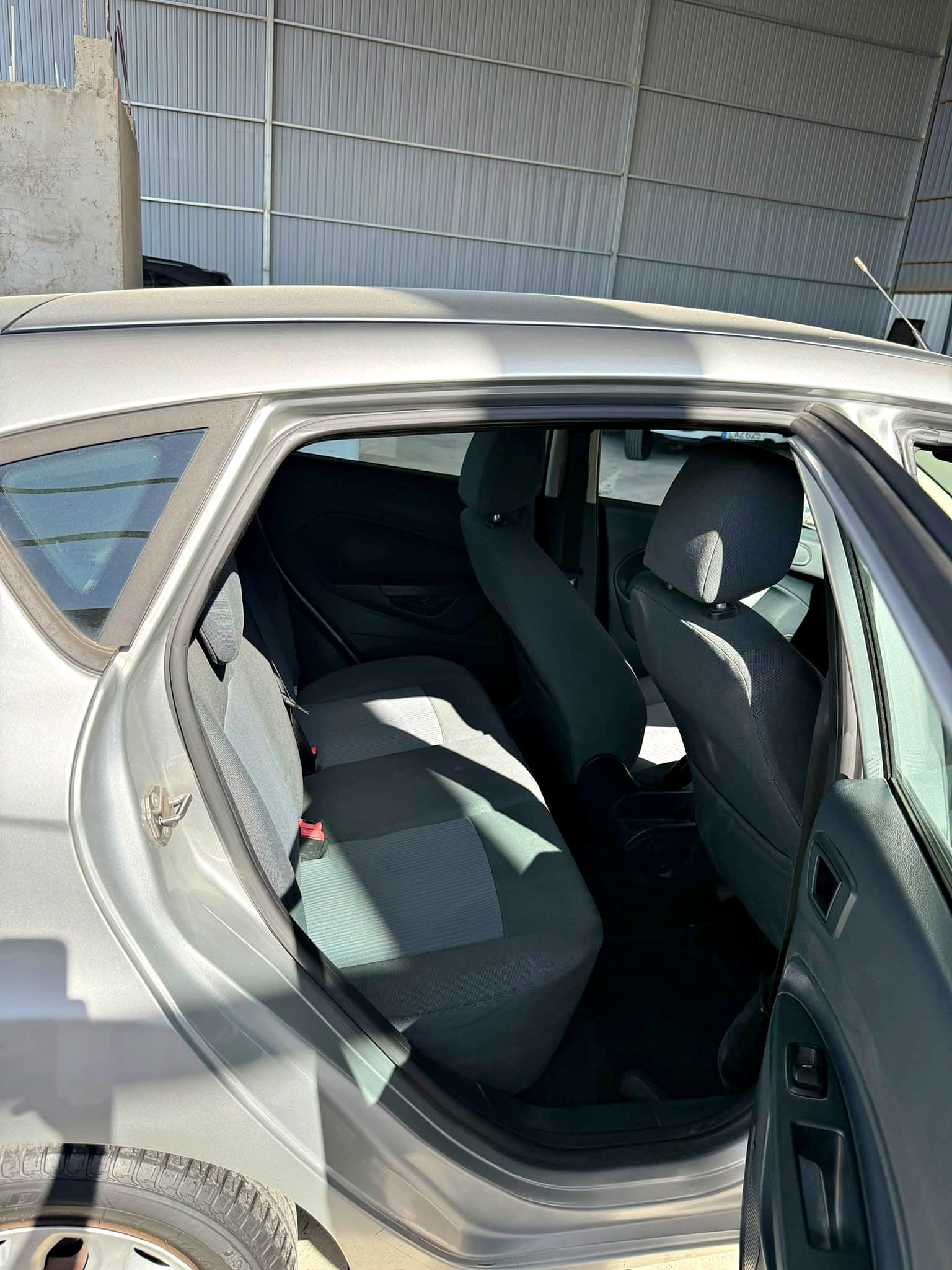Ford Fiesta 1.4 — 4