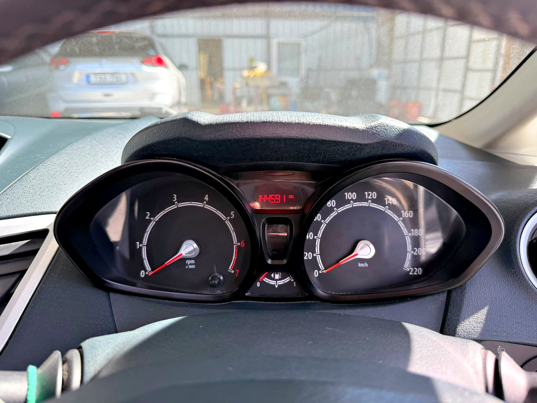 Ford Fiesta 1.4 — 5