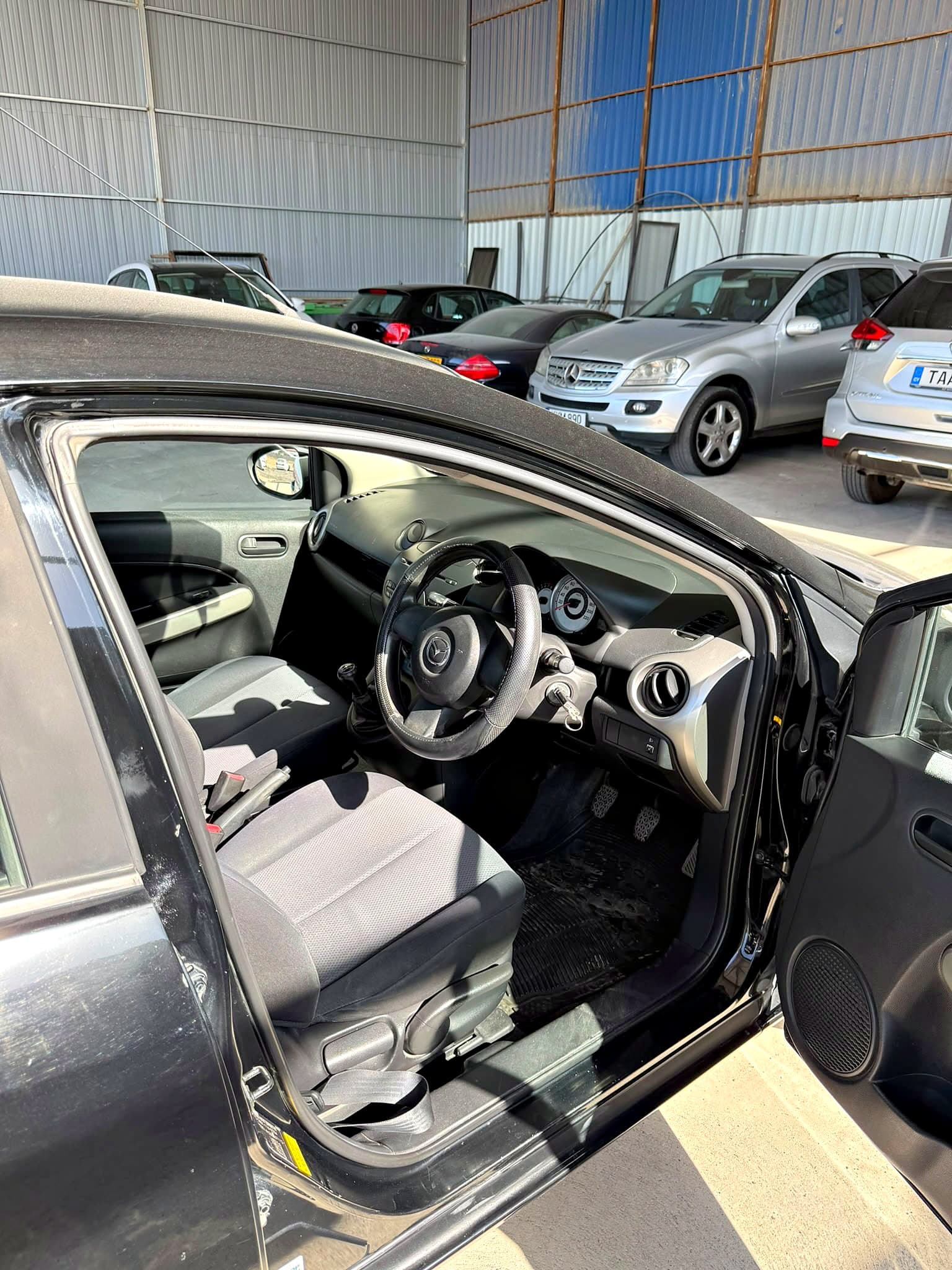 Mazda 2 — 3