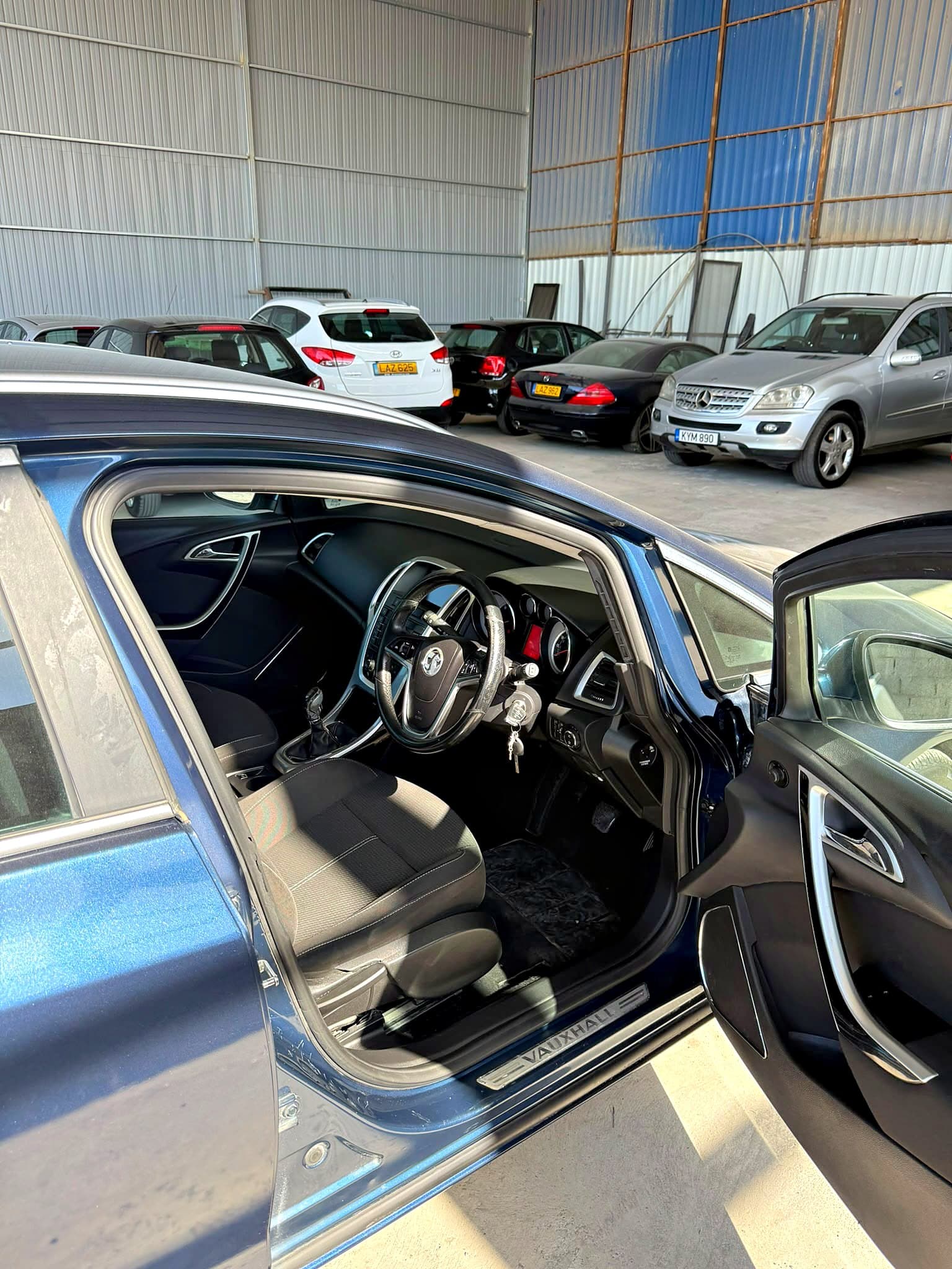 Vauxhall Astra Sports Tourer 1.7 CDTi — 3