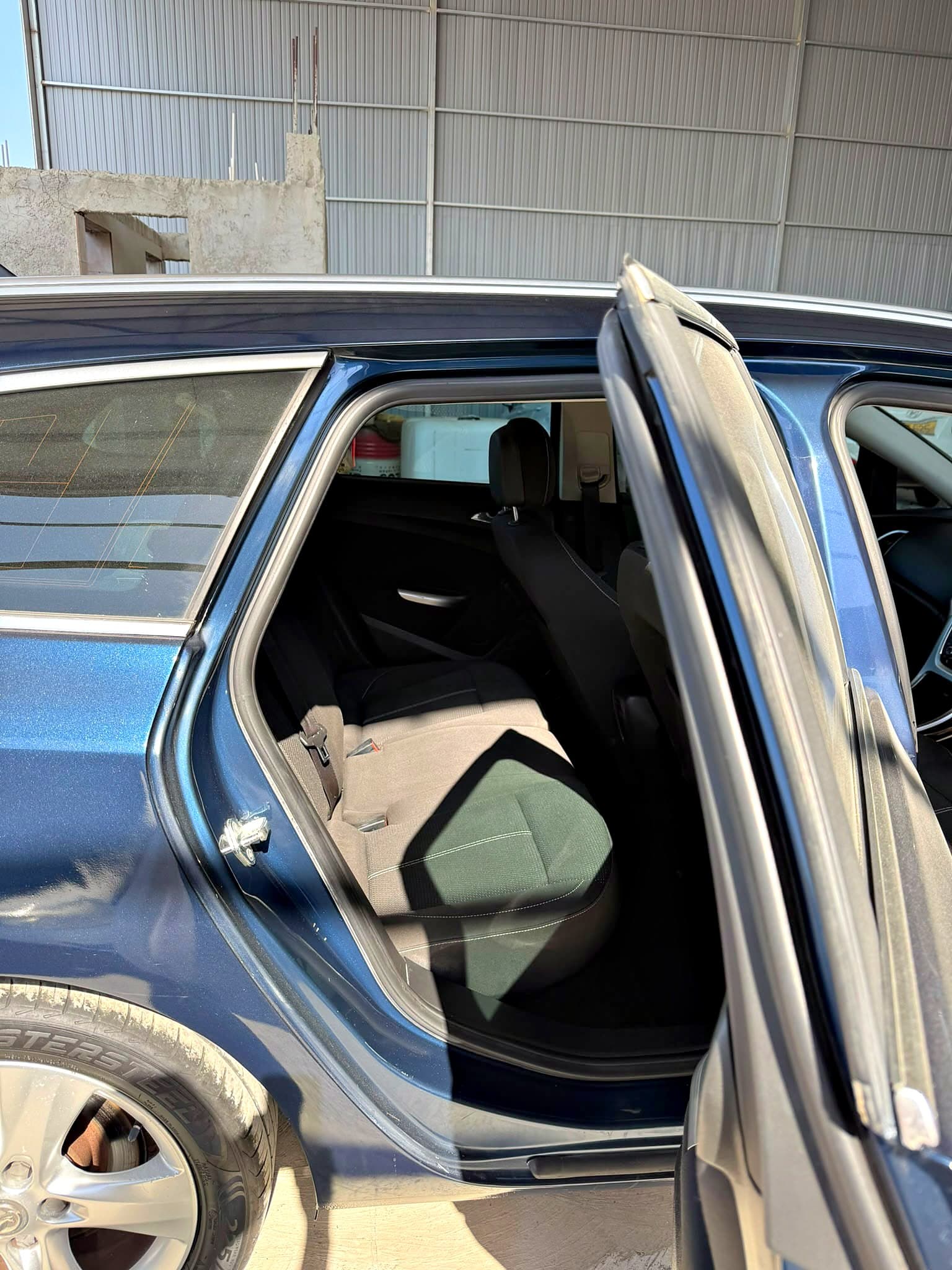 Vauxhall Astra Sports Tourer 1.7 CDTi — 4