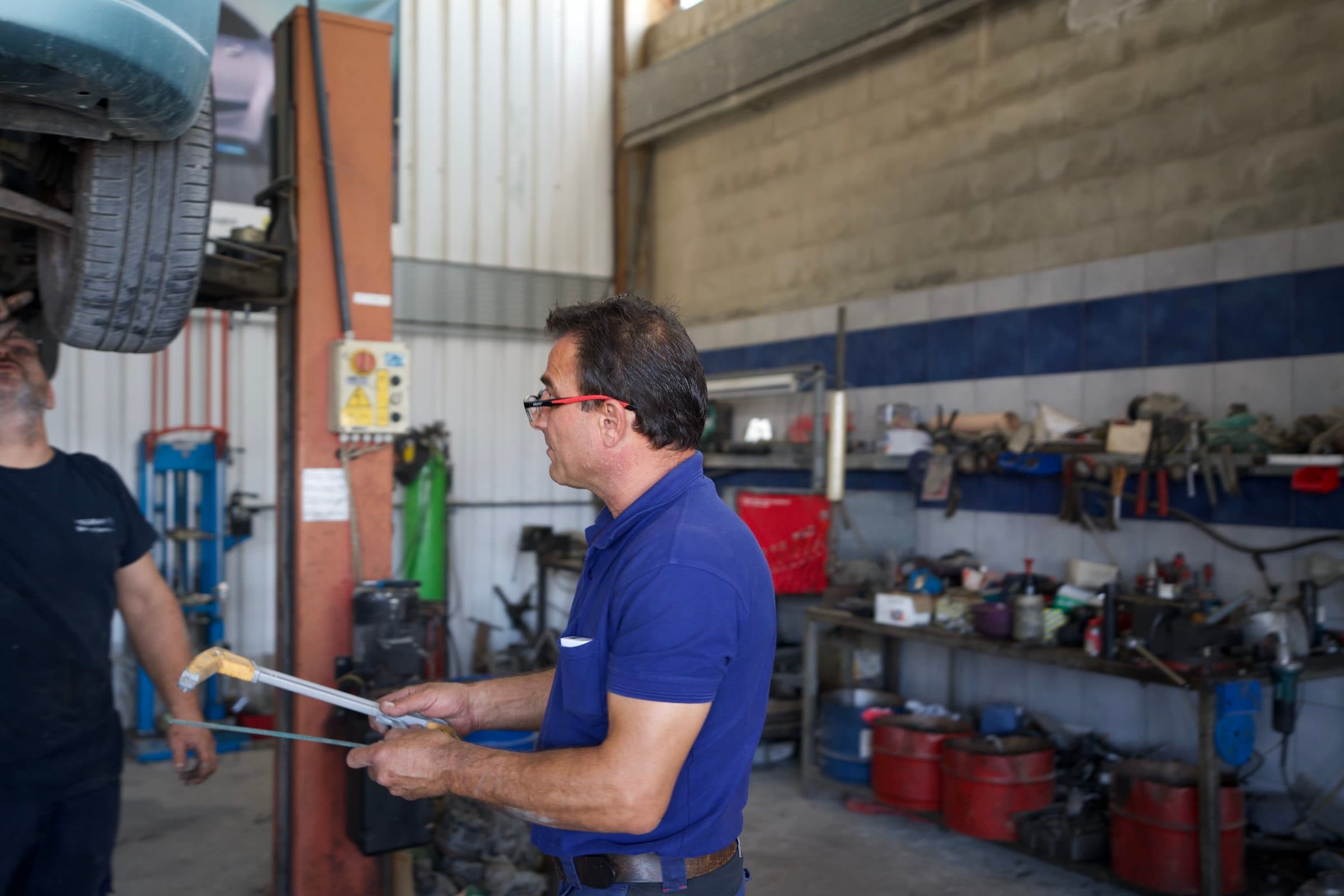 Measuring up a length of pipe